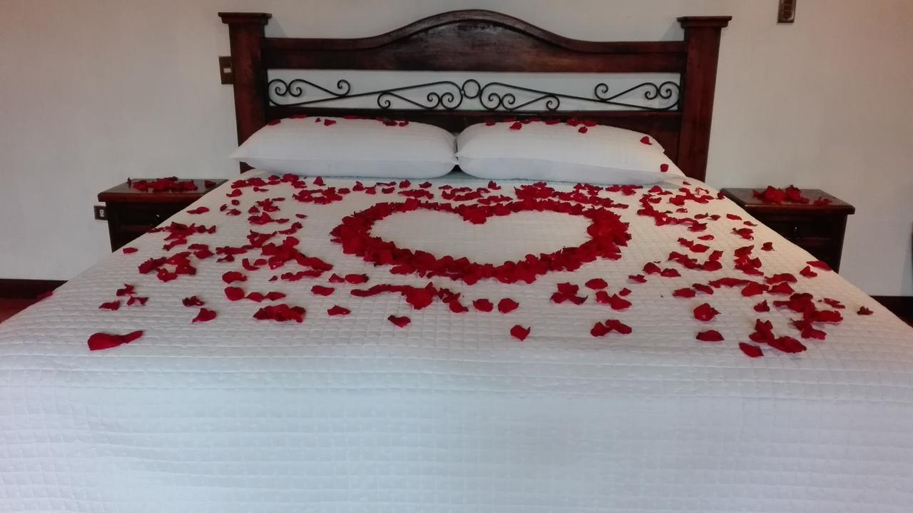 Bed and Breakfast La Casa De La Alameda Antigua Exterior foto