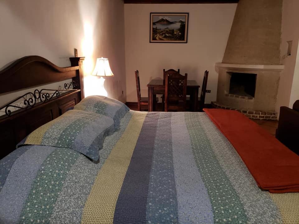 Bed and Breakfast La Casa De La Alameda Antigua Exterior foto