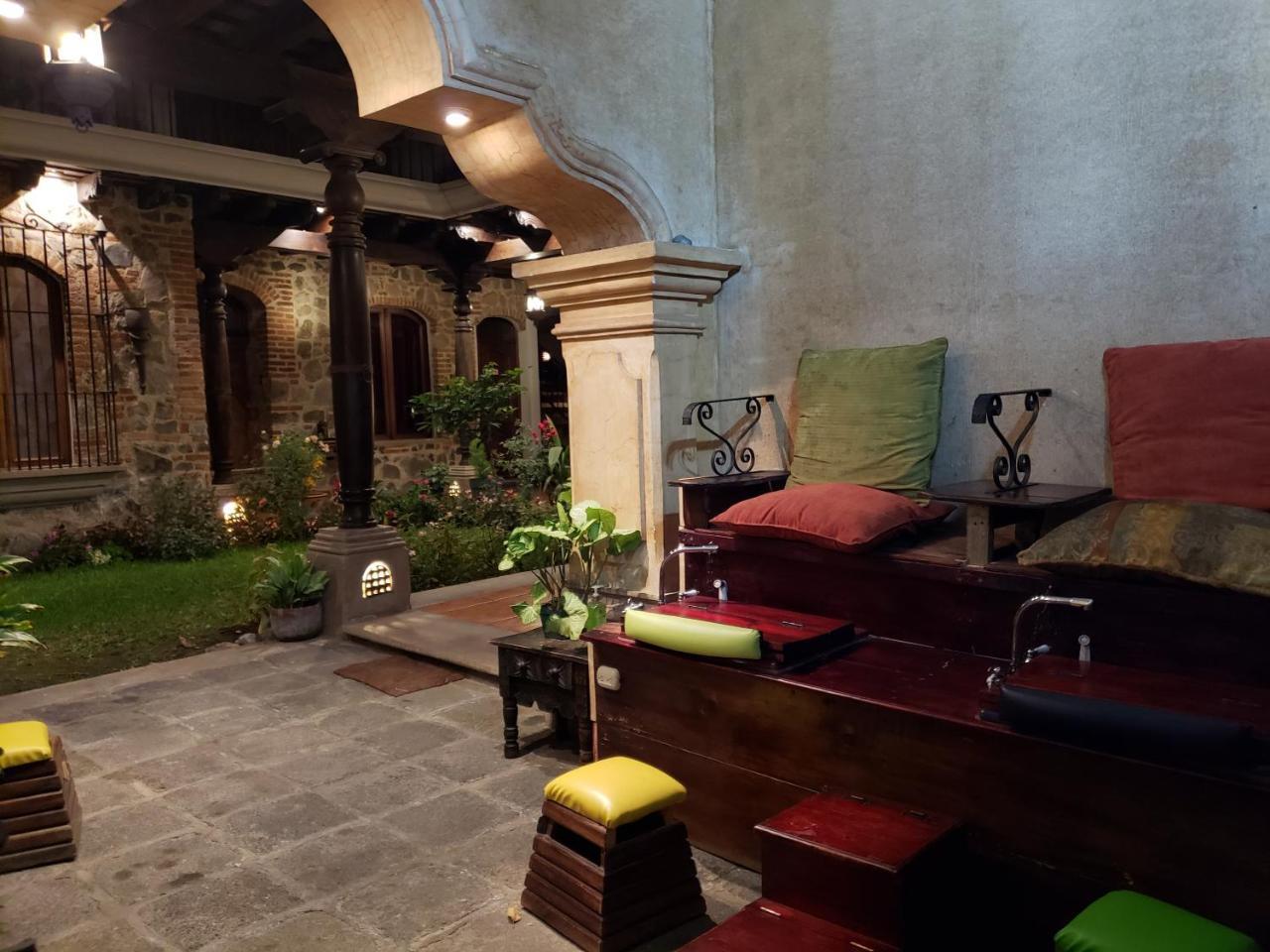 Bed and Breakfast La Casa De La Alameda Antigua Exterior foto